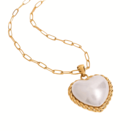 Amora Necklace